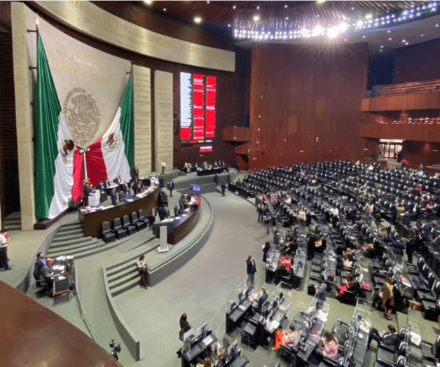 Diputados de oposición se confrontan con morenistas por García Luna