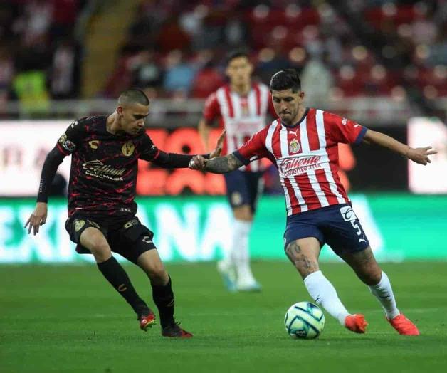 Doblete de Pocho Guzmán le da triunfo a Chivas ante Xolos