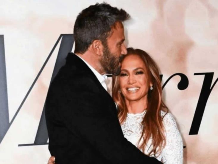 Tachan de ridículos a JLo y Affleck por tatuajes que se hicieron Tachan de ridículos a JLo y Affleck por tatuajes que se hicieron
