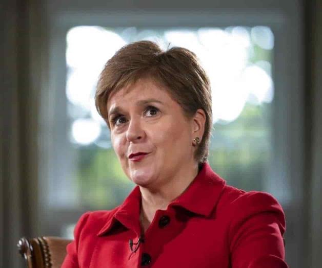 La primera ministra de Escocia deja el cargo tras 8 años