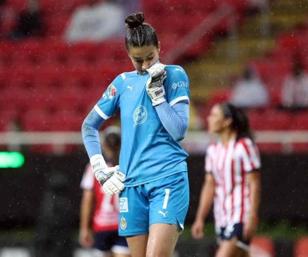 Es baja Espino en el Tri femenil Es baja Espino en el Tri femenil