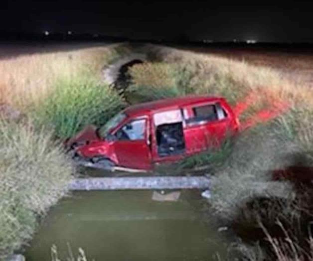 Choca por alcance, vuelca y se muere