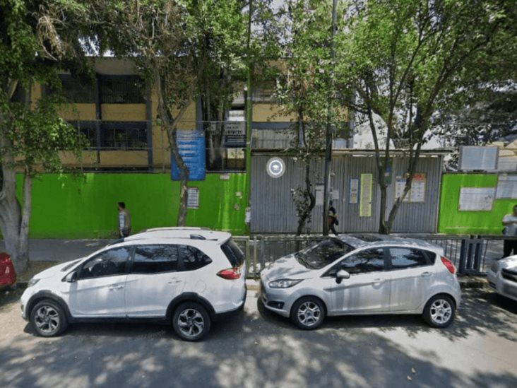 Alumnos de secundaria, sin síntomas de intoxicación, asegura la AEFCM Alumnos de secundaria, sin síntomas de intoxicación, asegura la AEFCM