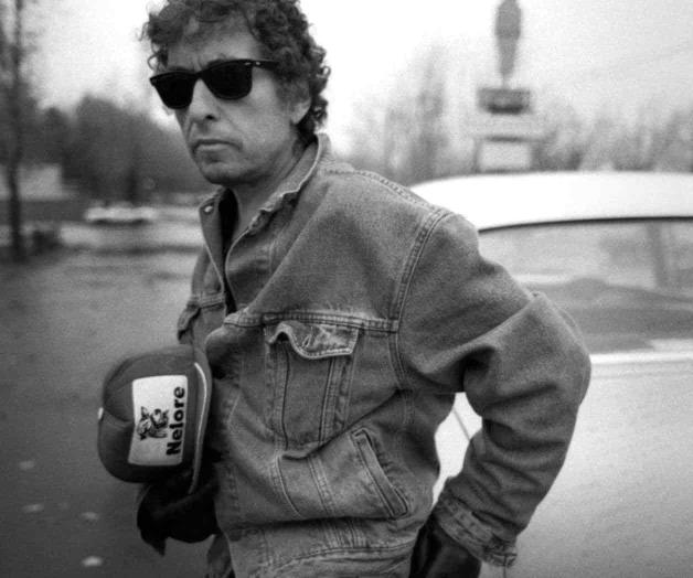 Bob Dylan nunca fue a ver a Elvis Bob Dylan nunca fue a ver a Elvis