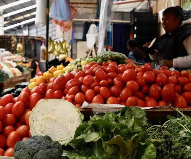 Estiman baja gradual de inflación en 2023