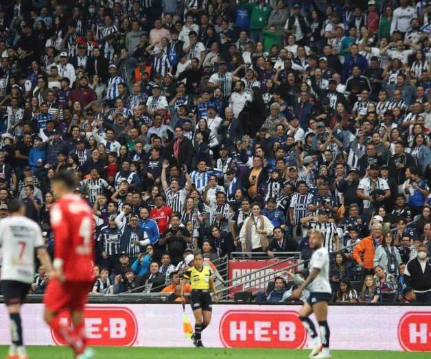 Rayados, líderes en cancha  y en tribuna 