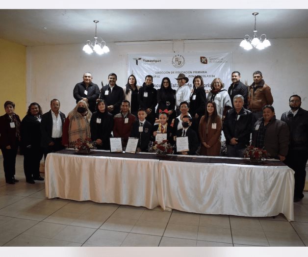 Avanza concurso estatal de Oratoria