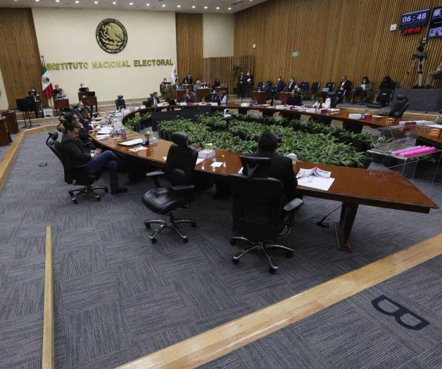 Van casi 200 aspirantes a Consejeros del INE