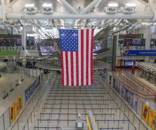 Aeropuerto de NY repara corte de energía que canceló vuelos Aeropuerto de NY repara corte de energía que canceló vuelos
