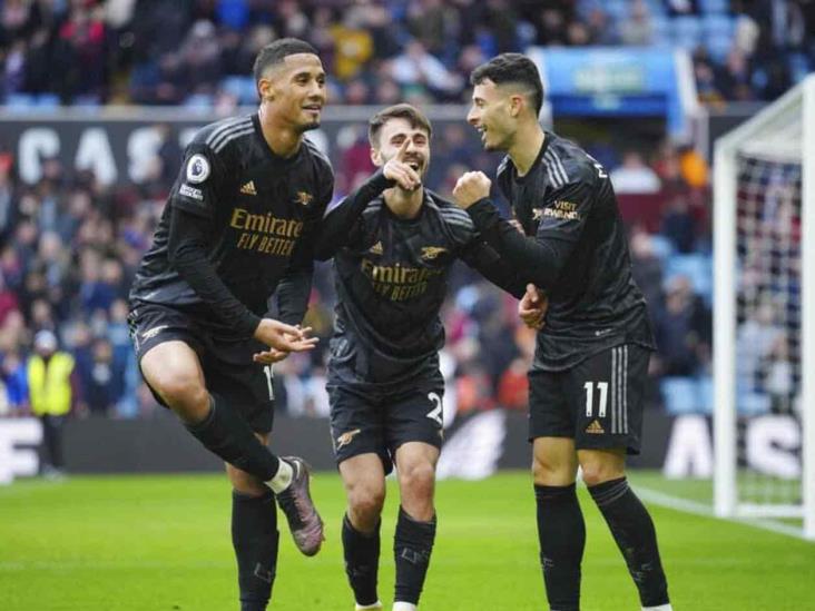 Arsenal recupera la cima con victoria; Man City empata Arsenal recupera la cima con victoria; Man City empata