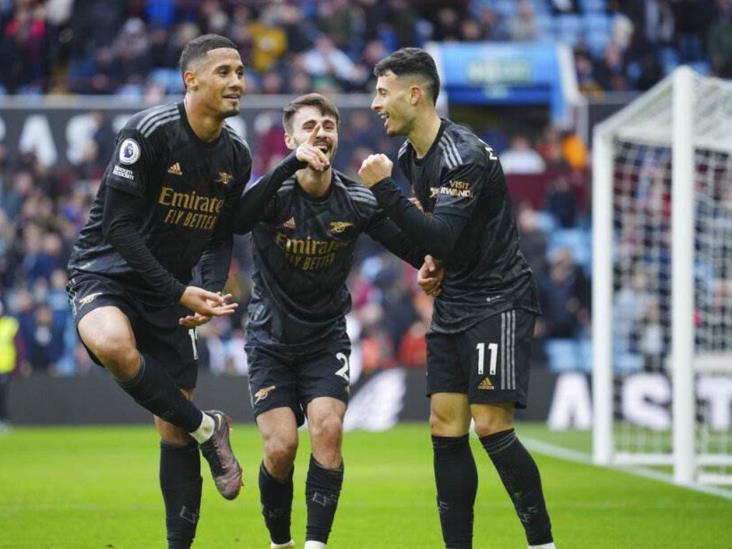 Con tardío gol el Arsenal da la vuelta y vence 4-2 al Villa Con tardío gol el Arsenal da la vuelta y vence 4-2 al Villa