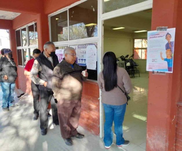 Son adultos mayores los que más acuden a votar