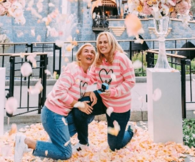 Se compromete en Disneyland