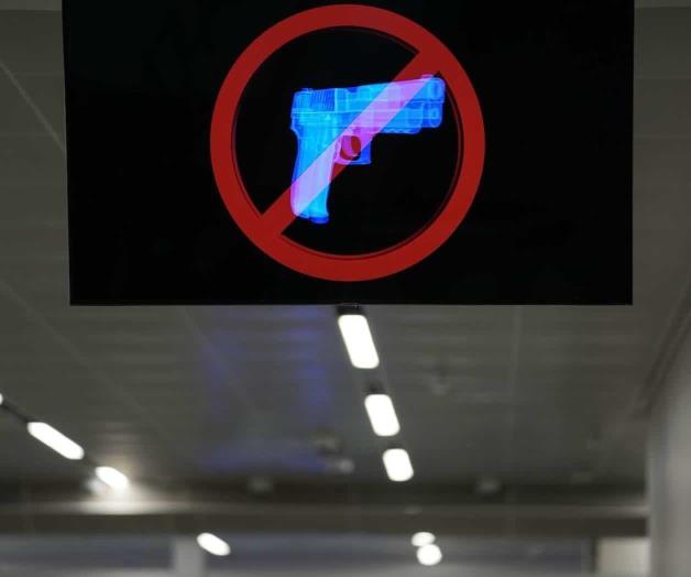 Aumenta decomiso de armas en vuelos