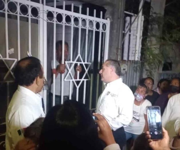 Lo mantienen ‘preso’ en su casa Lo mantienen ‘preso’ en su casa