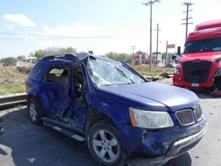 Sobrevive a embestida de un tráiler Sobrevive a embestida de un tráiler