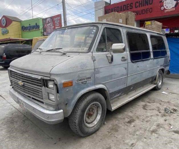 Dejan chatarra en calles