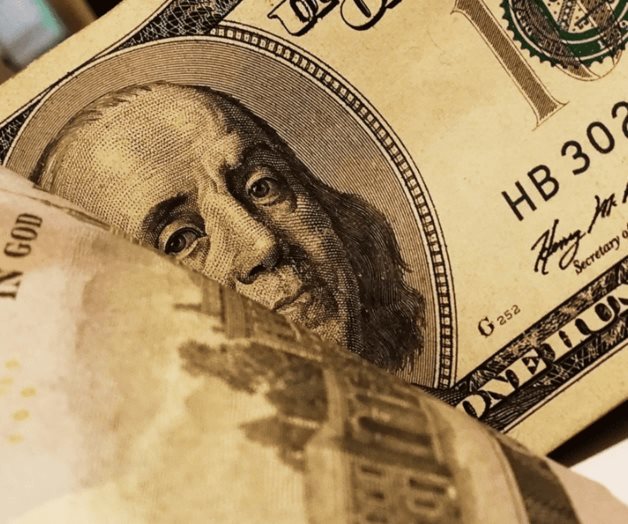 Dólar abre a la venta en 18.69 pesos en promedio este martes