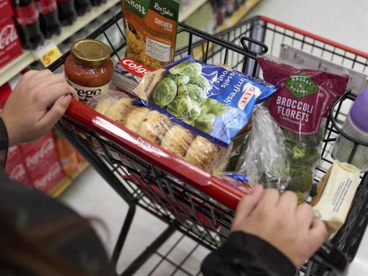 Recortan ayuda alimentaria Recortan ayuda alimentaria