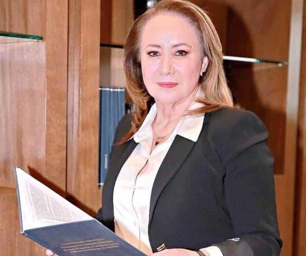 Echan abajo mordaza a UNAM por tesis de Ministra