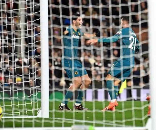 Asiste Raúl Jiménez en empate del Wolverhampton 