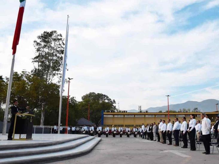 Celebra la UAT el día de la bandera Celebra la UAT el día de la bandera