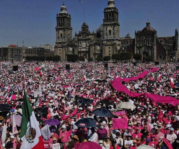 Abarrotan el Zócalo