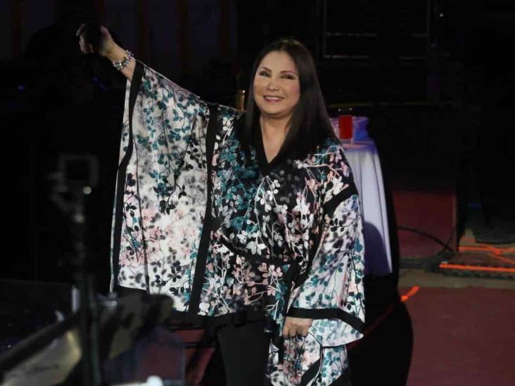 Se disculpa Ana Gabriel tras discurso político en concierto Se disculpa Ana Gabriel tras discurso político en concierto