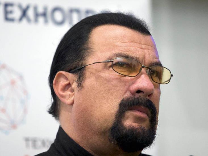 Rusia condecora al actor Steven Seagal Rusia condecora al actor Steven Seagal