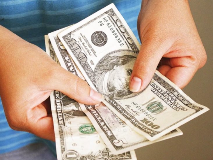 Dólar abre a la venta en 18.75 pesos en promedio este lunes Dólar abre a la venta en 18.75 pesos en promedio este lunes
