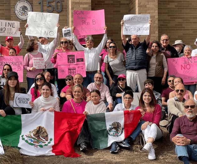 Apoyan al INE en Texas