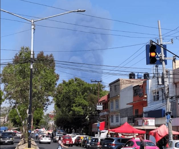 Reportan fuerte incendio en Xalostoc, Ecatepec Reportan fuerte incendio en Xalostoc, Ecatepec