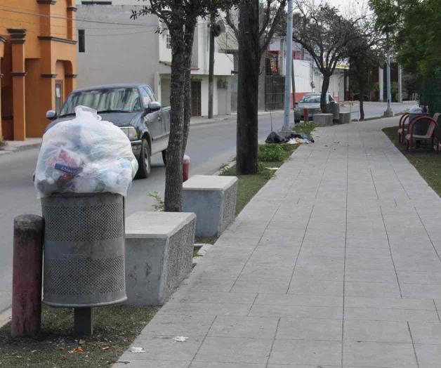 Dejan Parque Lineal lleno de desperdicios