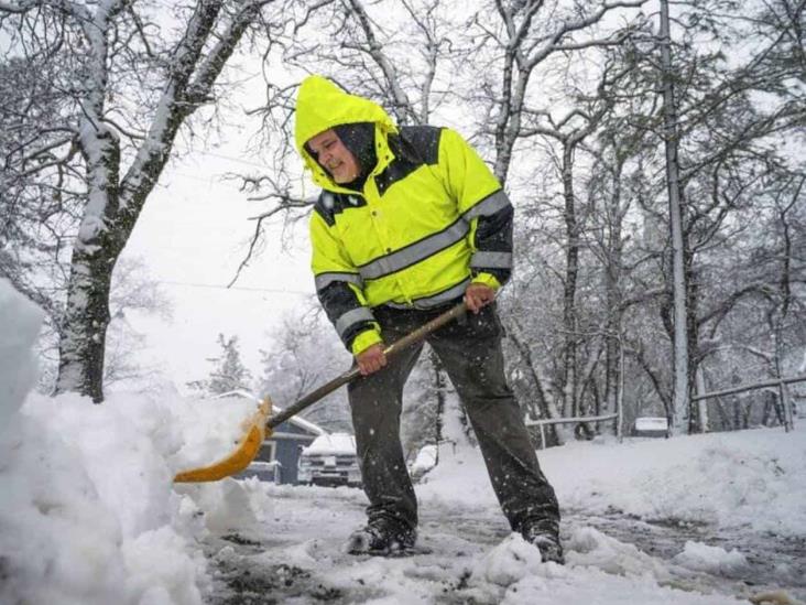 California recibe más nieve tras una sucesión de tormentas California recibe más nieve tras una sucesión de tormentas