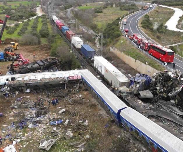 Un detenido tras choque de tren con 36 muertos en Grecia
