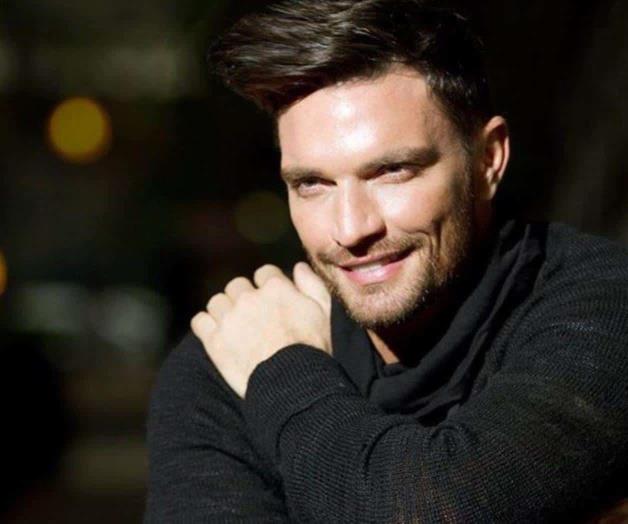 Pide Julián Gil a de Sousa convivir con su hijo