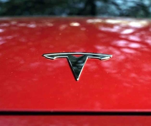 Prevén que acciones de Tesla suban 30% en seis meses