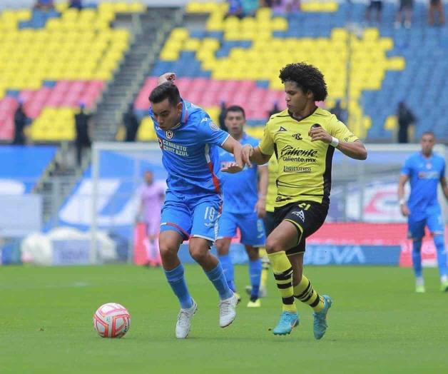 Mazatlán, ante una Máquina encarrilada