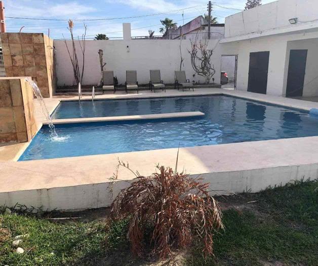 Son las albercas el negocio de la semana