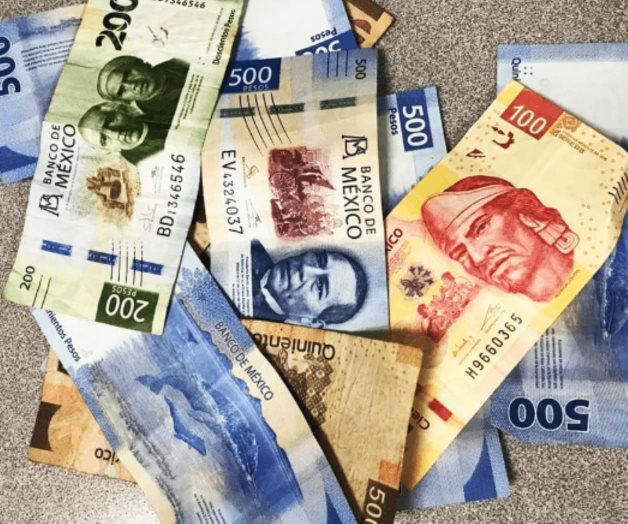 Superpeso abre con fuerza en 18.02 al mayoreo