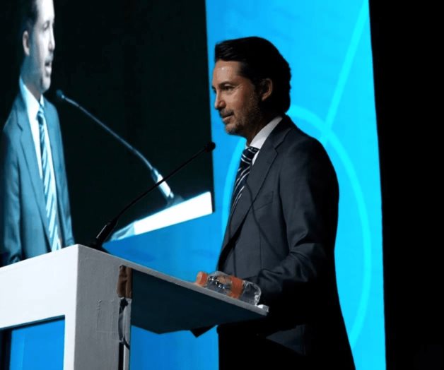 Yon de Luisa, anfitrión de Conferencia de reglas de futbol de FIFA