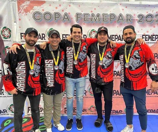 Destacan en hockey jóvenes de Díaz Ordaz