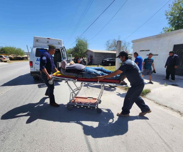 Motociclista se fractura tobillo