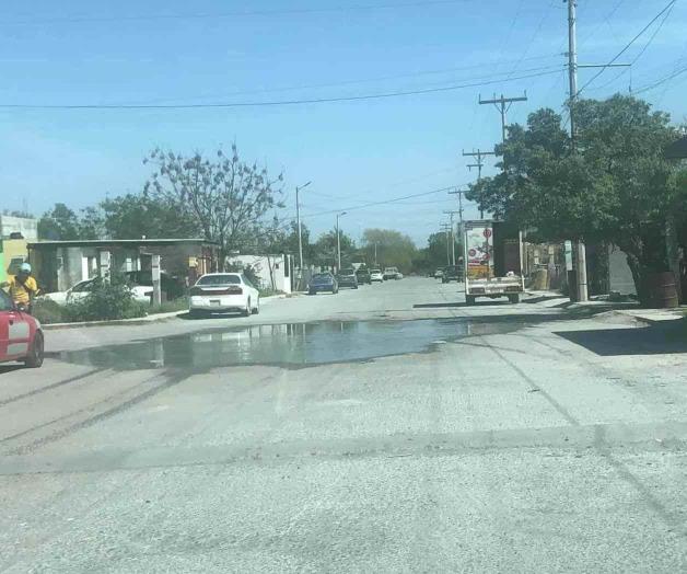 Brotan aguas negras en Valle Hermoso