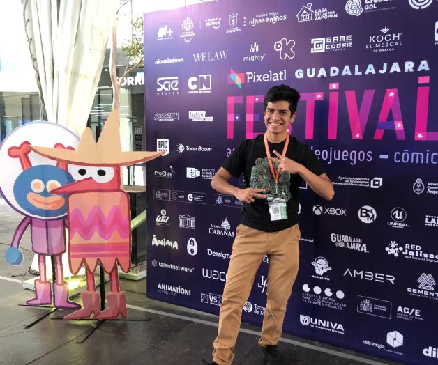 Llega su talento a Francia