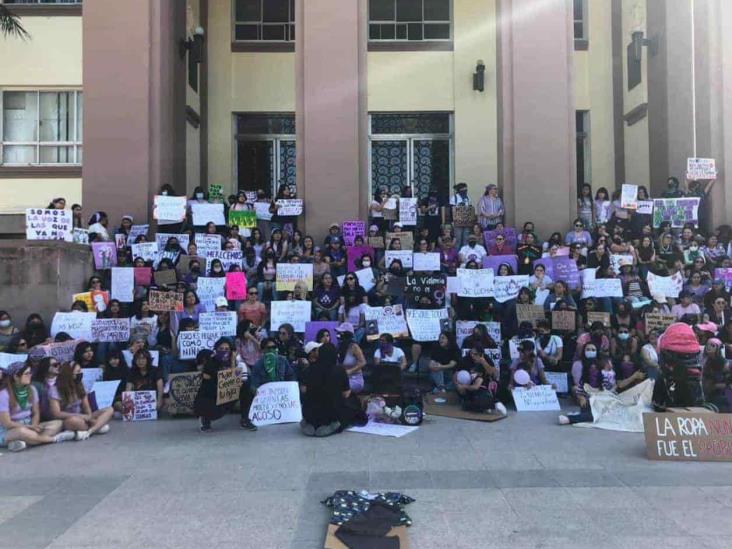 Marchan por desaparecidas Marchan por desaparecidas