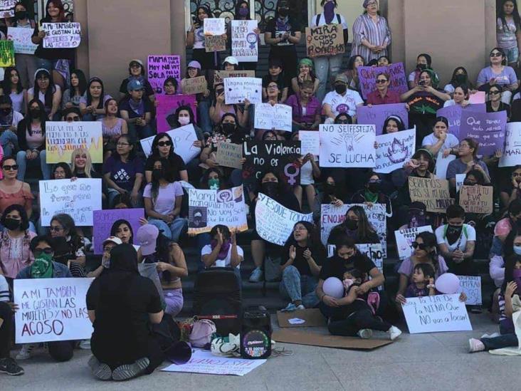 Marchan por las mujeres que ya no están Marchan por las mujeres que ya no están