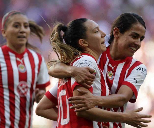 Chivas, efectivas y letales en Clásico Tapatío femenil Chivas, efectivas y letales en Clásico Tapatío femenil