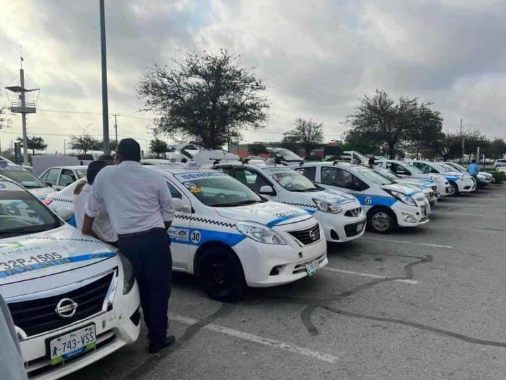 Uniforman a taxistas de Reynosa Uniforman a taxistas de Reynosa