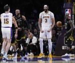 Davis anota 39 puntos en la victoria de los Lakers